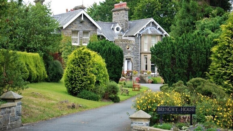 Our homes | Oakwood Care Group | Care home Pembrokeshire | Care home Powys | Oakwood care group