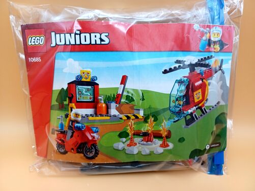 Lego® Juniors - Fire Suitcase