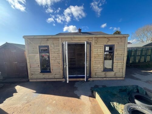 18x8 Pent Summer House