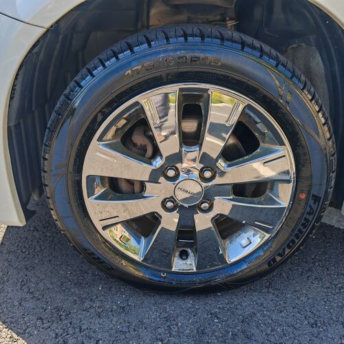 Nissan Cube3 - Rider AUTECH 2007