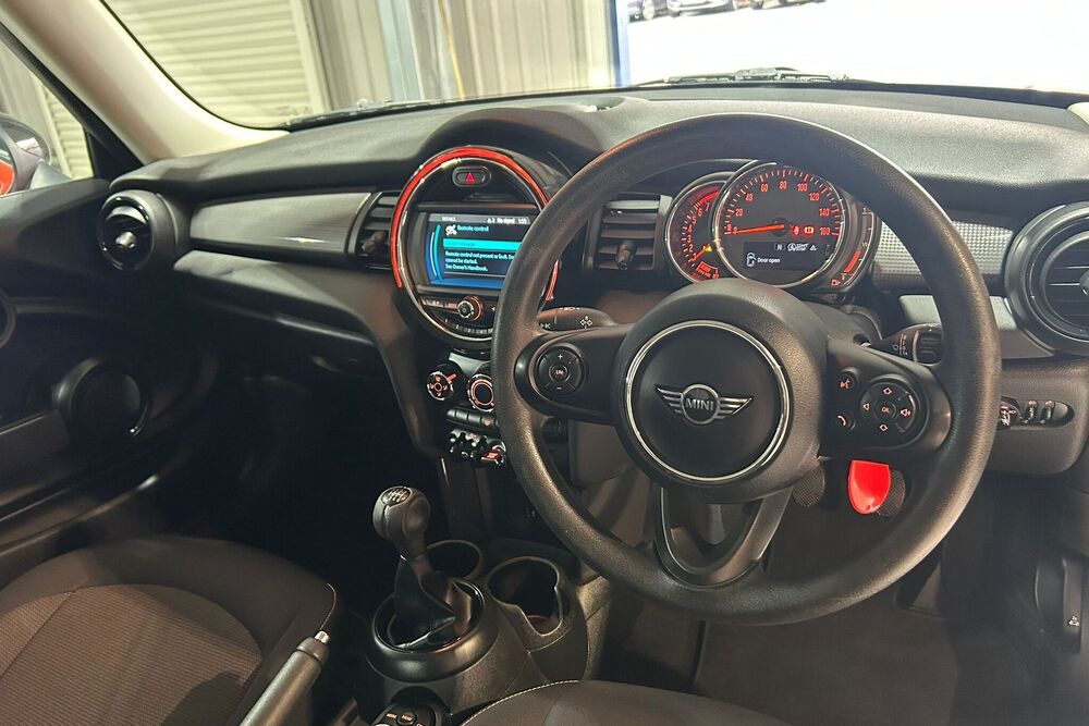 MINI Hatch 1.5 Cooper II 3dr