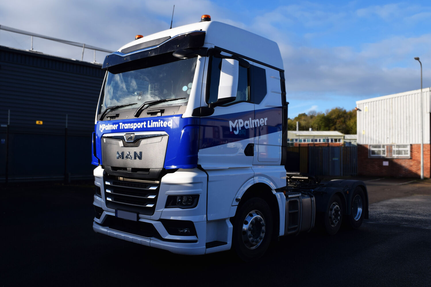 MJ Palmer - 2x MAN TGX