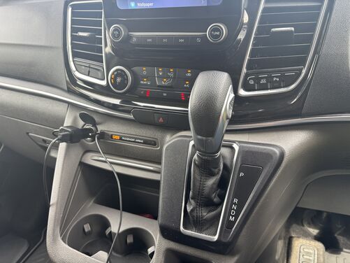 Ford Tourneo Custom Auto 8 Seater