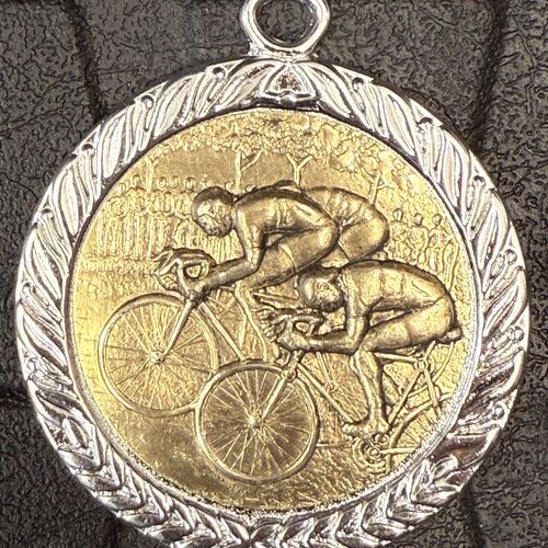 Cycling Medal Centre Holder 65mm