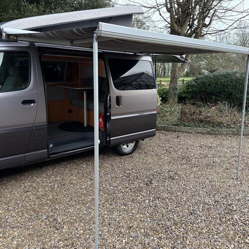 Wellhouse Toyota Granvia Luxury Camper Van 4 Berth - Automatic 4WD