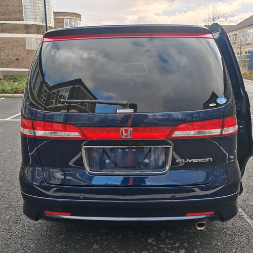 2012 Honda Elysion 2.4 Twin-Sunroof