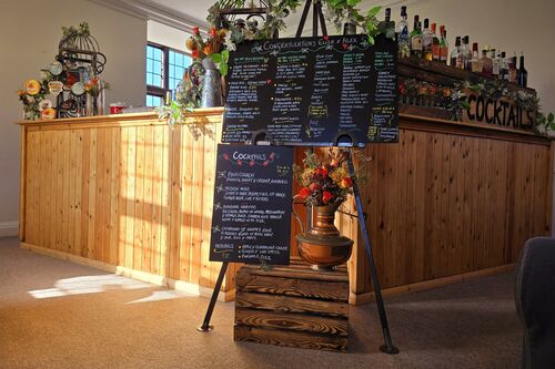 Gallery | Jolly Hucksters Mobile Bar Company | mobile bar Hertfordshire/mobile bar Buckinghamshire/mobile bar Hertfordshire/Wedding bar Buckinghamshire | wedding bar Hertfordshire | Real ale events bar /corporate events Hertfordshire/party bars Buckinghamshire/charity event bars