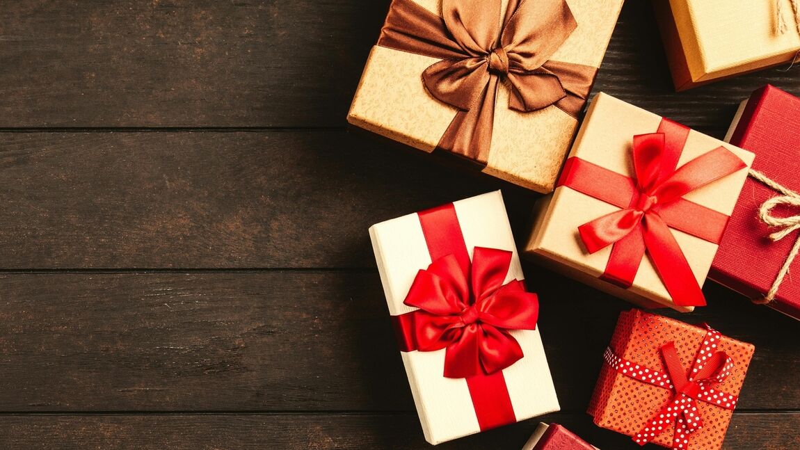 The Santas and Scrooges of Astrology