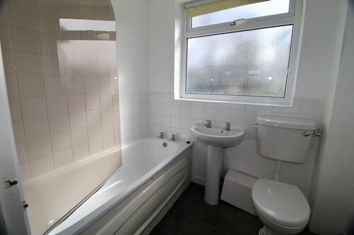 Flat 9, Stonehill Court, Stonehill Drive, Great Glen, Leicester, LE8 9EN