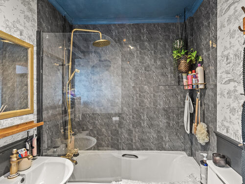 Russel Street, Falkirk, FK2 7HU