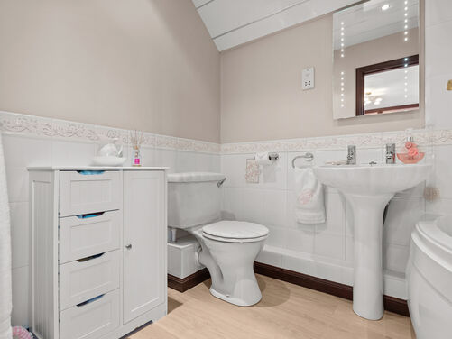Orchard Grove, Polmont, FK2 0XE
