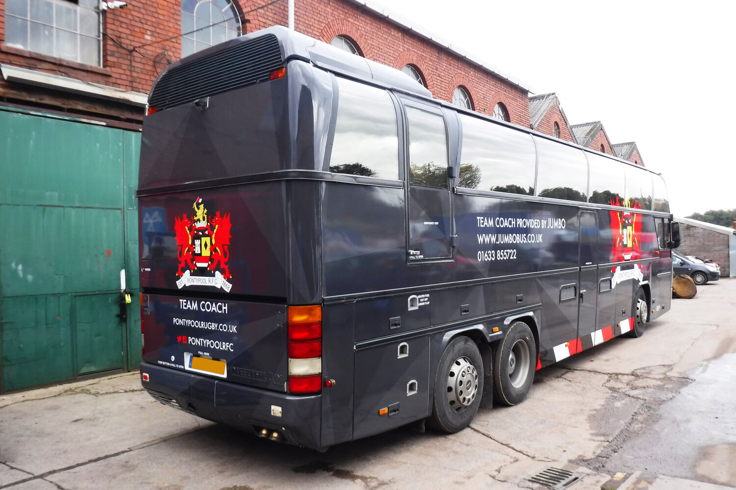 Pontypool RFC - Neoplan Cityliner