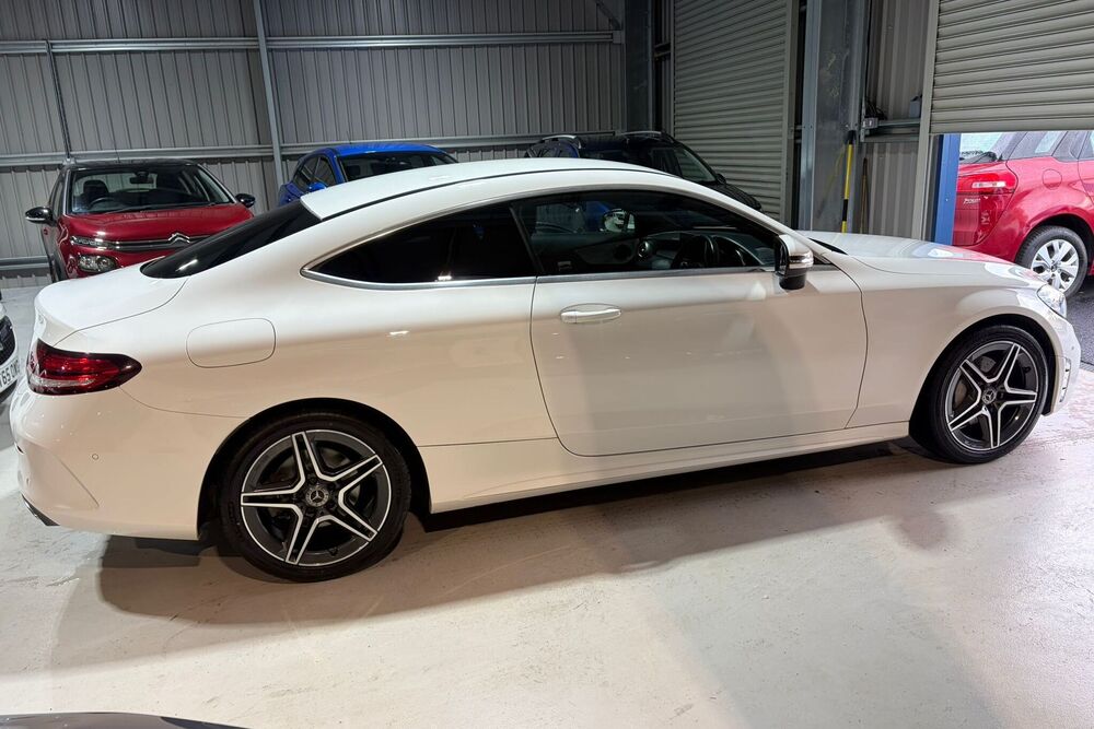 MERCEDES-BENZ C CLASS C200 AMG Line