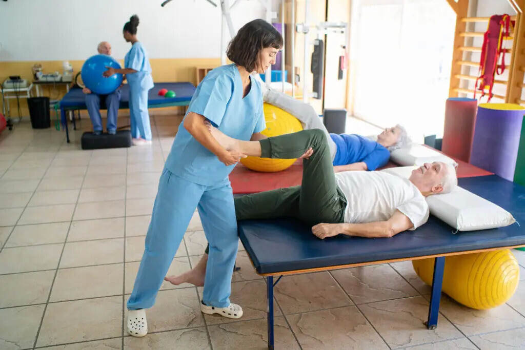 Post Hip Replacement Physio: The Best Exercises for Faster Recovery in Essex & London