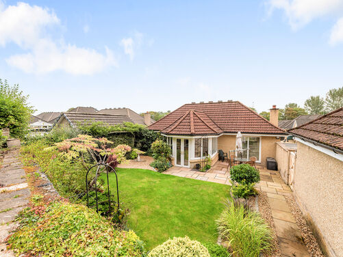 Sneddon Place, Airth, FK2 8GH