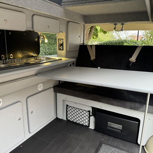 2005 Nissan Elgrand 2.5V6 Camper Van JAL Pro Conversion - 49732 Miles