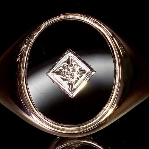 Gallery | Aura Jewellers | Jewellery repairs and alterations, Brownhills | Jewellery specialists, West Midlands Jewellers | Bespoke jewellery, Hand engraving, Valuations