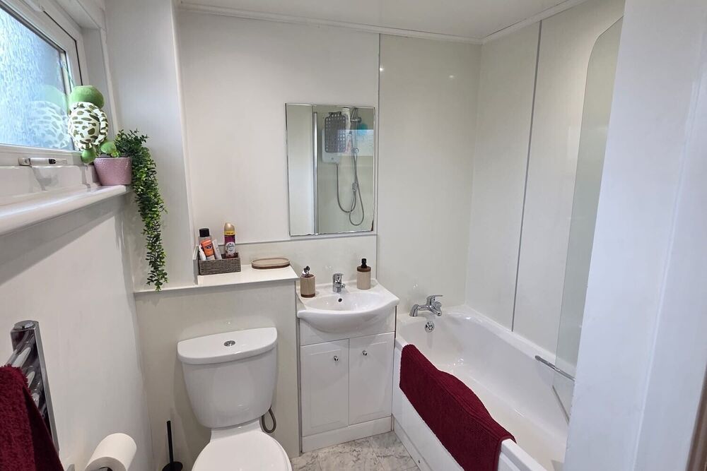 8 Sherrif Park Rise Forfar