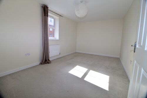 12 Beagle Close, LE4 5AR