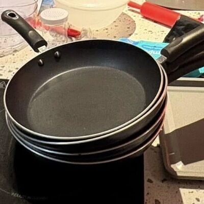 Pre Loved Frying Pans