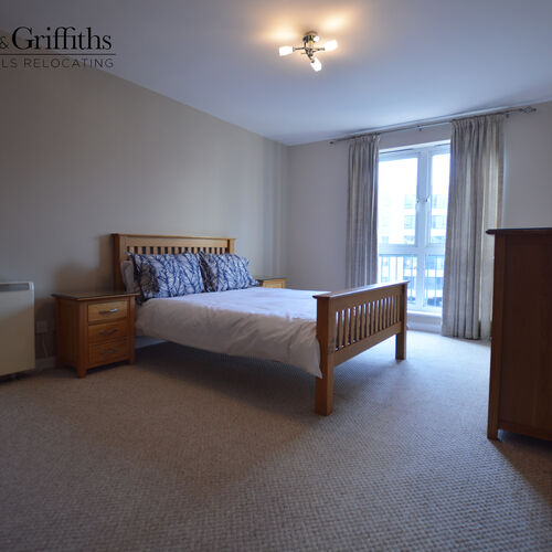Renting in Cardiff - 3 Bedroom Duplex Penthouse Apartment, Cardiff Bay