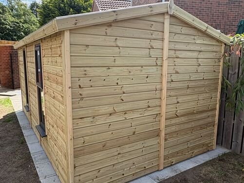 16x9 Apex Summer House