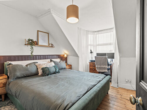 Russel Street, Falkirk, FK2 7HU