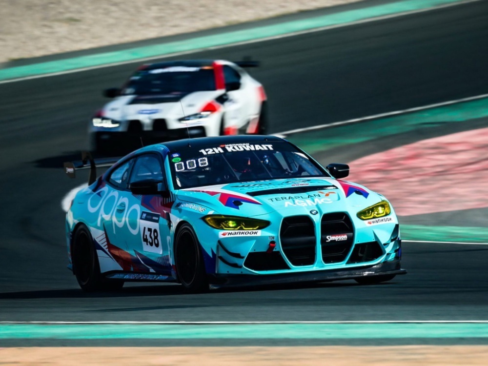 BMW M4 GT4 with motorsport wrap