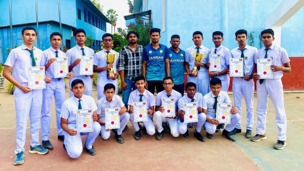 கல்முனை ஸாஹிரா தேசிய கல்லூரி மாணவர்கள் சதுரங்கத்தில் சம்பியன்