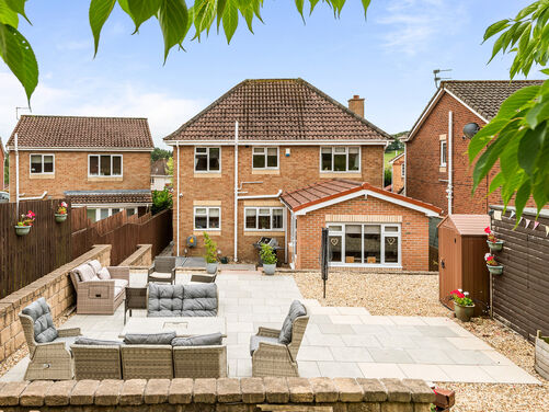 James Smith Avenue, Maddiston, FK2 0FP