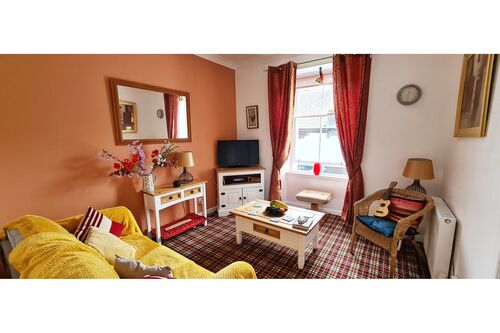 Flat 1/1, 8 Gallowgate, Rothesay, Isle of Bute, PA20 0HR