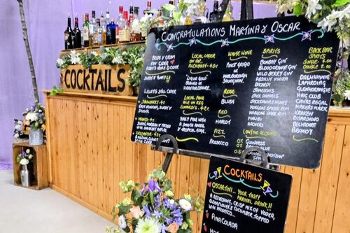 Gallery | Jolly Hucksters Mobile Bar Company | mobile bar Hertfordshire/mobile bar Buckinghamshire/mobile bar Hertfordshire/Wedding bar Buckinghamshire | wedding bar Hertfordshire | Real ale events bar /corporate events Hertfordshire/party bars Buckinghamshire/charity event bars