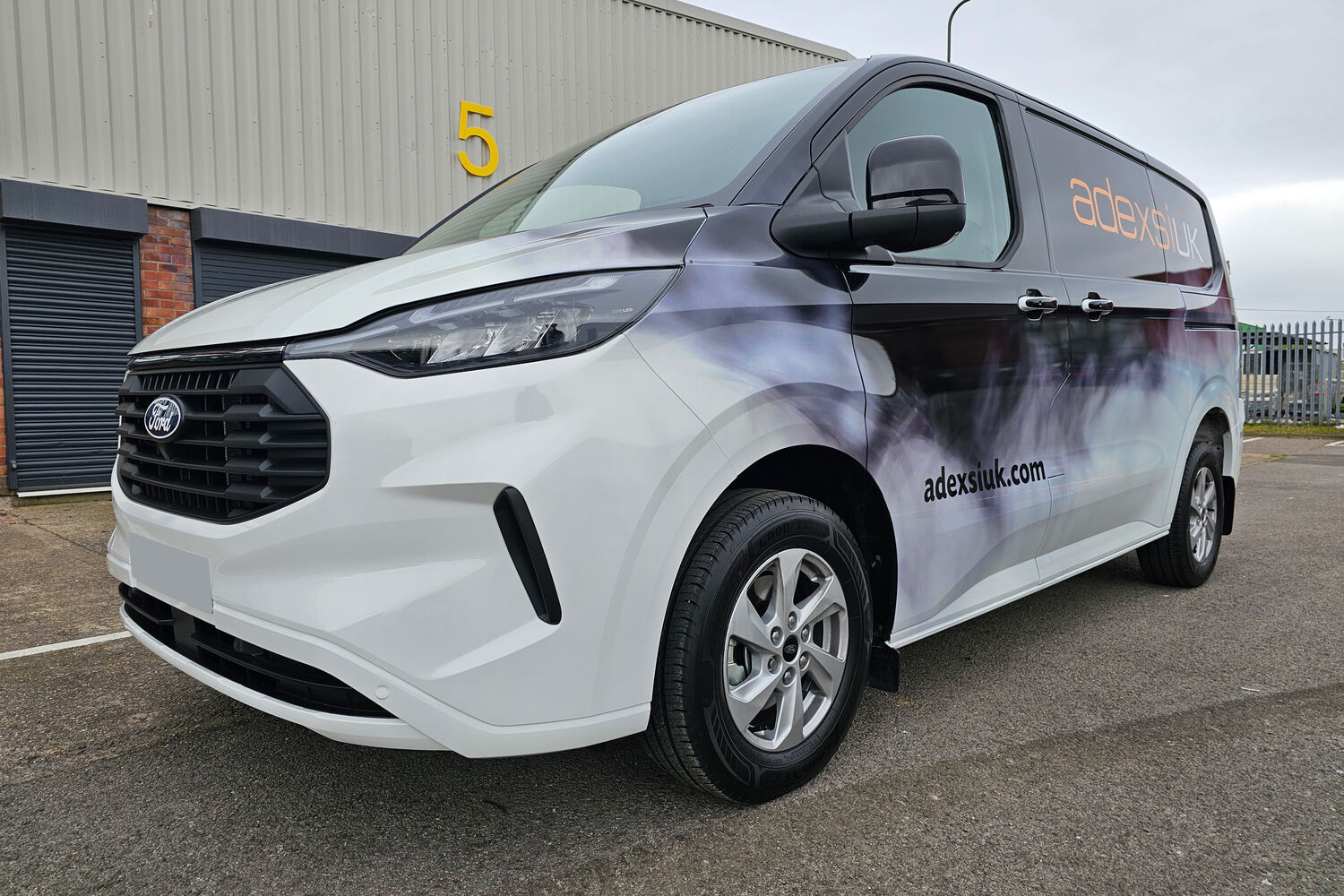 Adexsi - 2x Ford Transit Custom