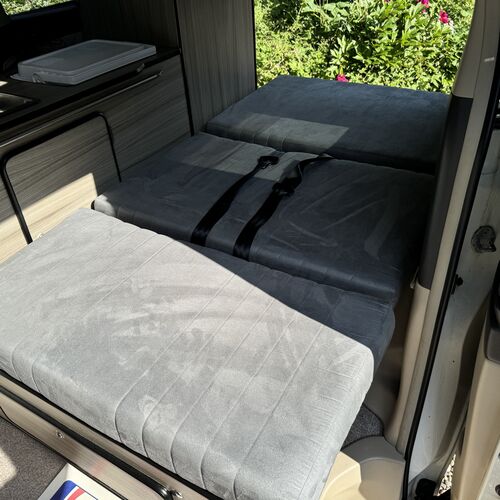 2004 Toyota Alphard 2.4 Petrol Automatic Camper Van 4 Berth