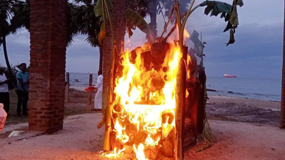 சம்பந்தனின் பூதவுடல் அக்கினியுடன் சங்கமம்