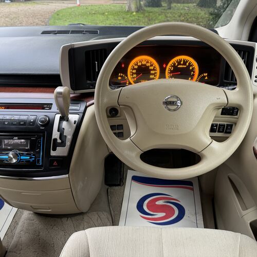 2005 Nissan Elgrand Camper Van 3.5 V6 - Blue - ProConversion - 1 UK Owner 8yrs