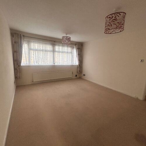 CONNIBURROW - 1 BEDROOM