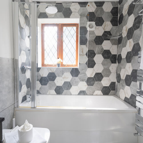 The Oaks, Watford WD19 4LR