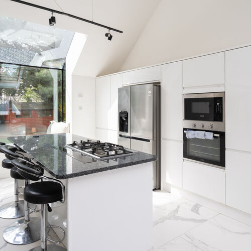 The Oaks, Watford WD19 4LR