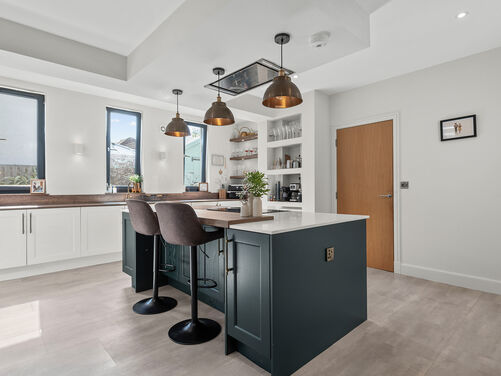 Macgregor Place, Larbert, FK2 8RJ