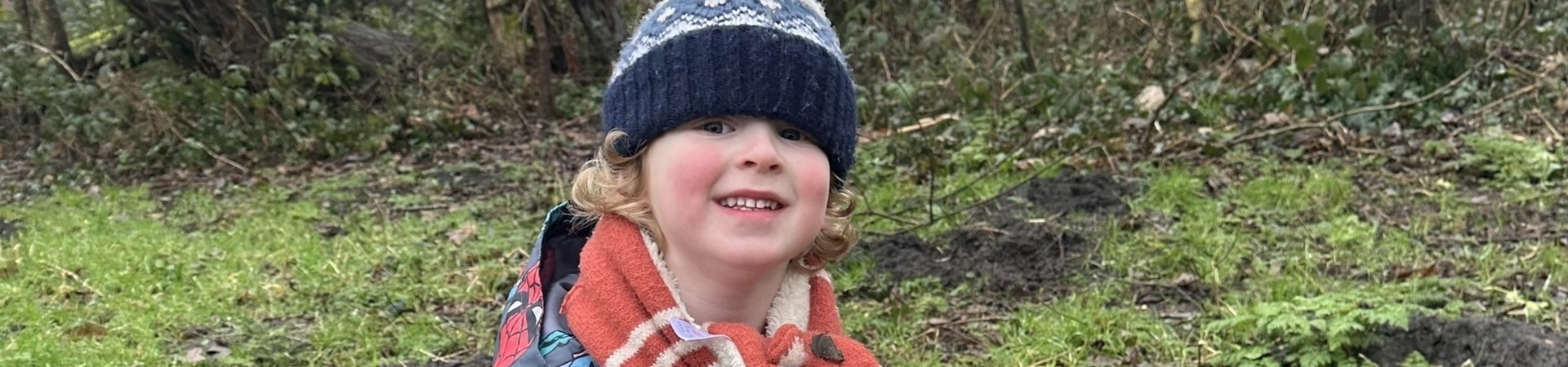 Cysylltwch â Ni | Meithrinfa Miri Mawr