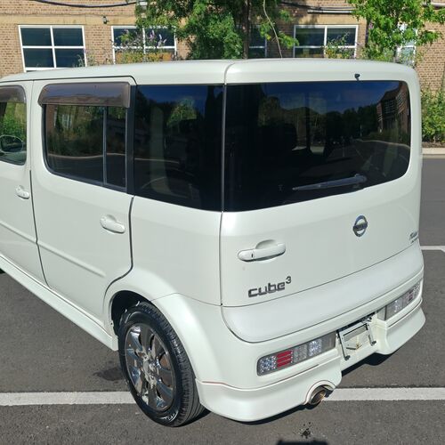 Nissan Cube3 - Rider AUTECH 2007