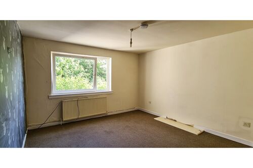 2 Ladeside Place, Rothesay, Isle of Bute, PA20 0EA