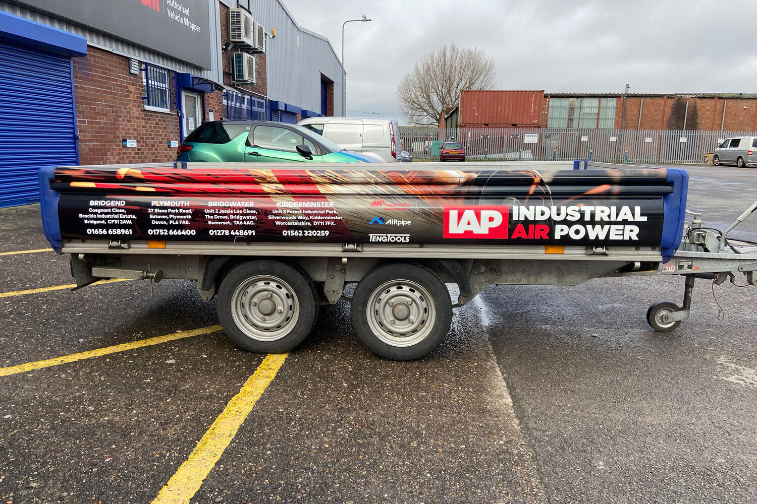 Industrial Air Power - Flatbed Trailer