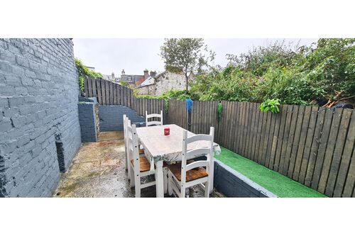 Bonny Bute House, 20 Bishop Street, Rothesay, Isle of Bute, PA20 9DG