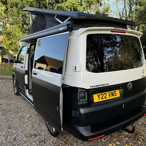 2016 VW T6 Camper Van 4 Berth 2.0 TDi T30 Black/White - Pro Conversion