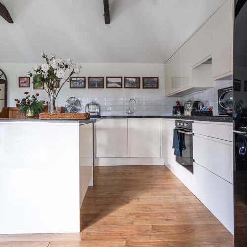 Little Tolpitts Lane, Watford WD18 9QG