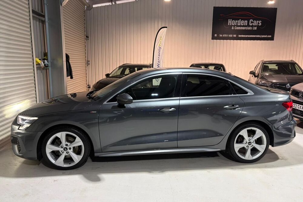 AUDI A3 35 TFSI S LINE S TRONIC