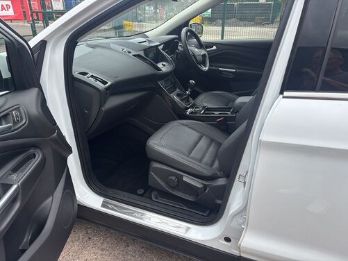 Ford Kuga 1.5T EcoBoost Titanium X Edition