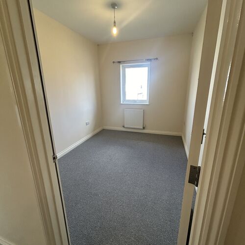 BROWNE WILLIS CLOSE, BLETCHLEY - 2 BEDROOM 2 BATHROOM